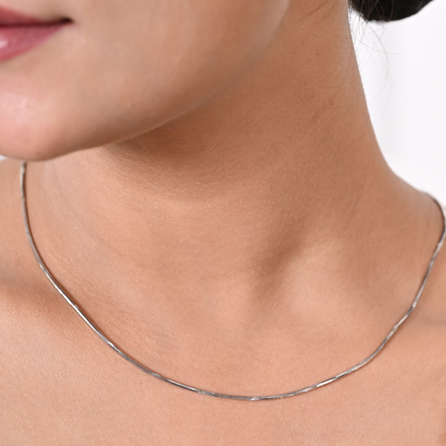 Silver Serpentine Flow Chain