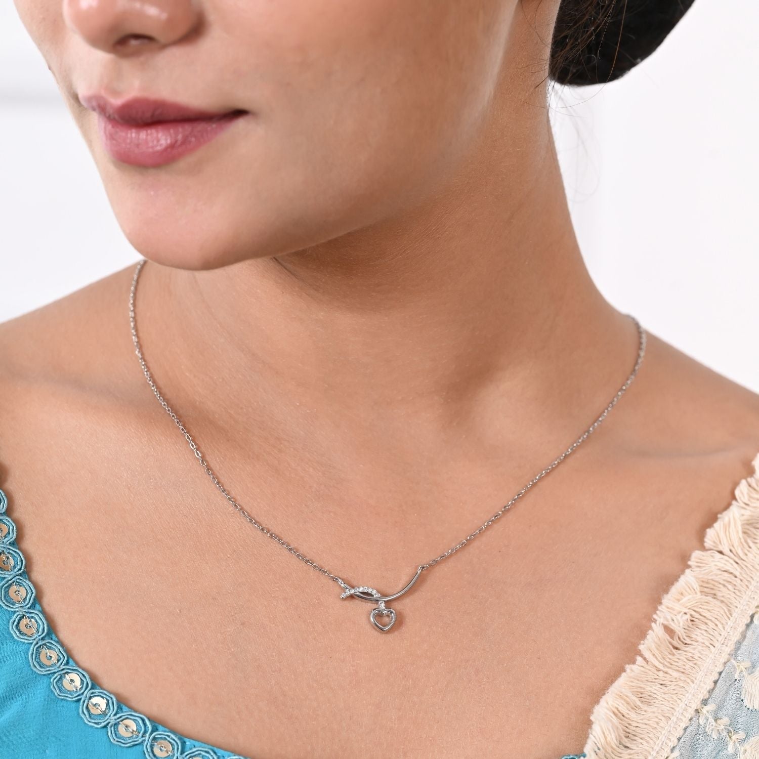 Crescent-curve heart dangle necklace