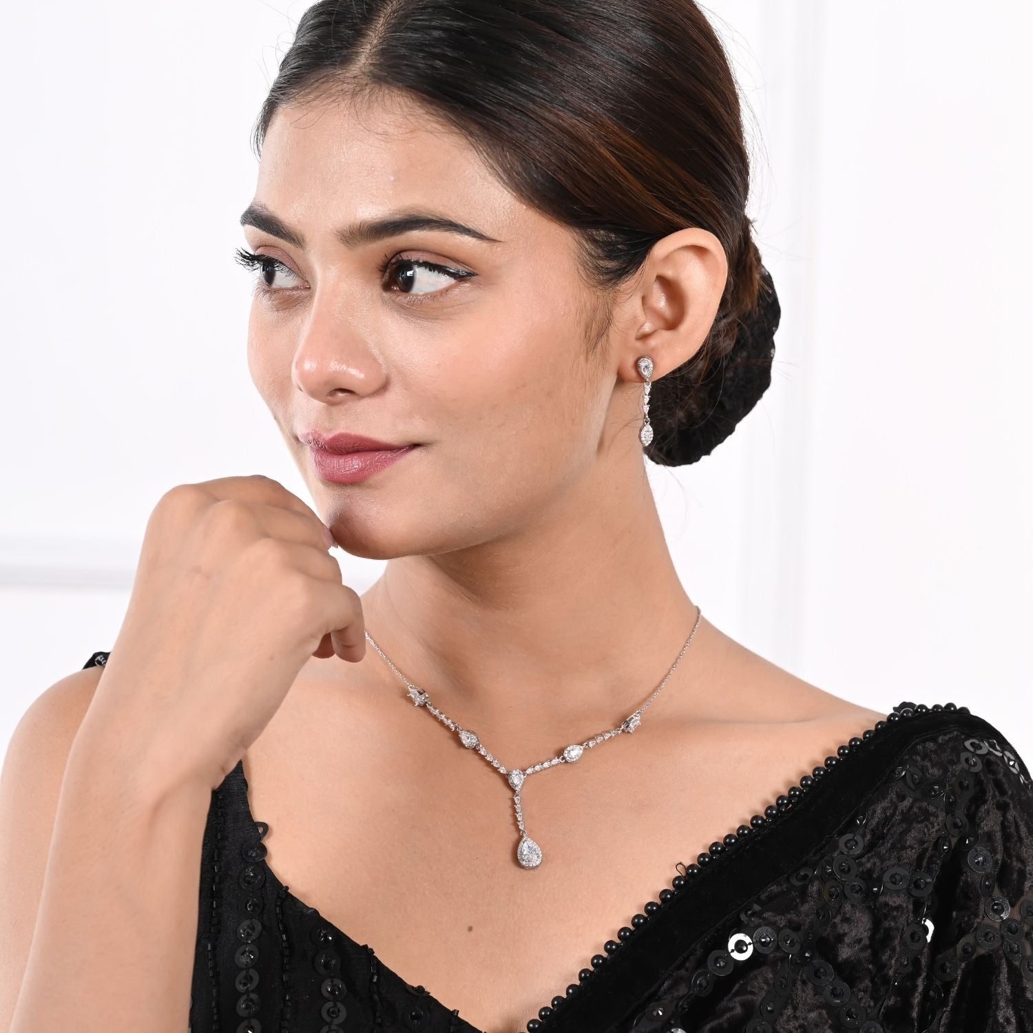 Teardrop crystal Y-necklace and matching drop-earring set