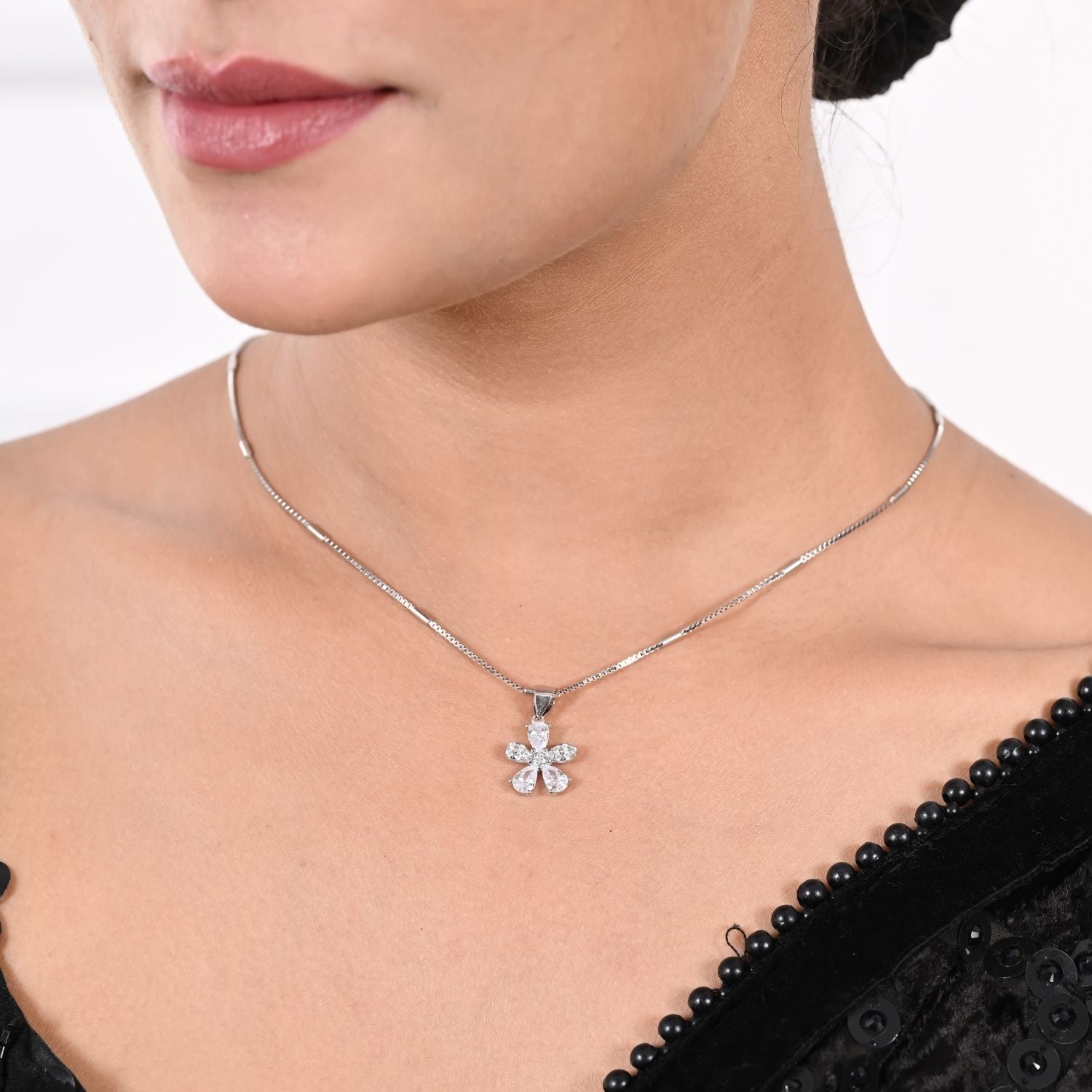 Floral crystal pendant and earring set