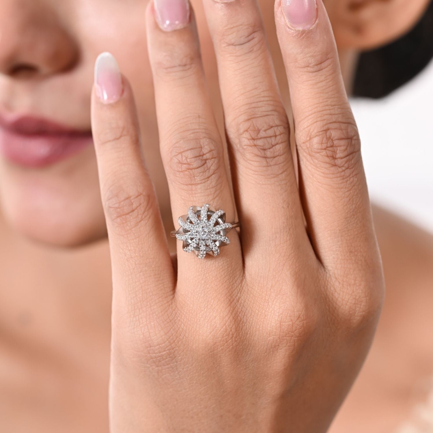 Leaf-cluster statement ring