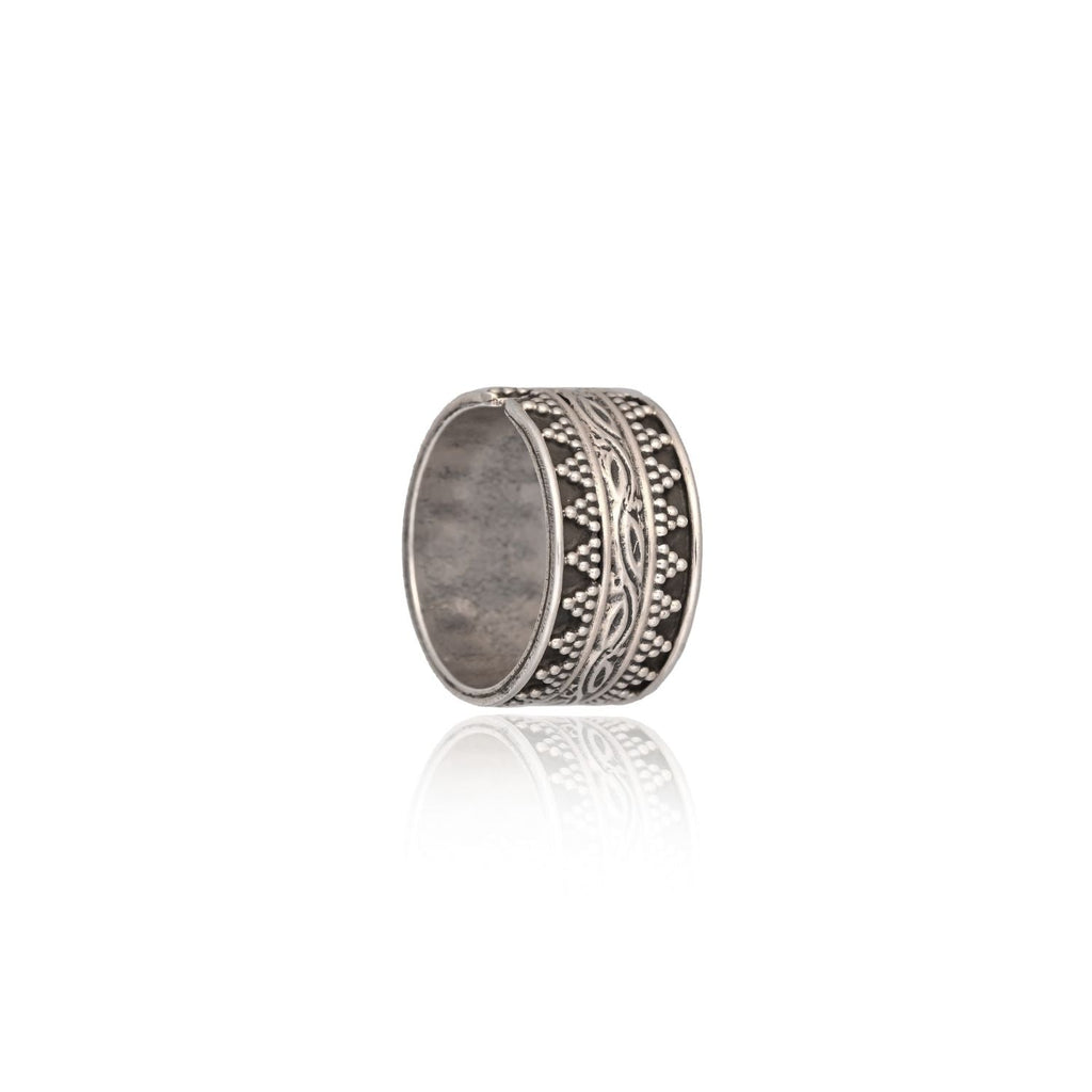 Traditional oxidized silver band ring,