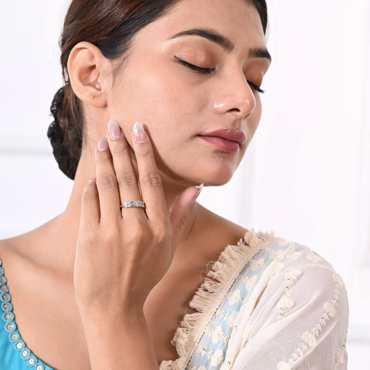 Cuban-link inspired band ring