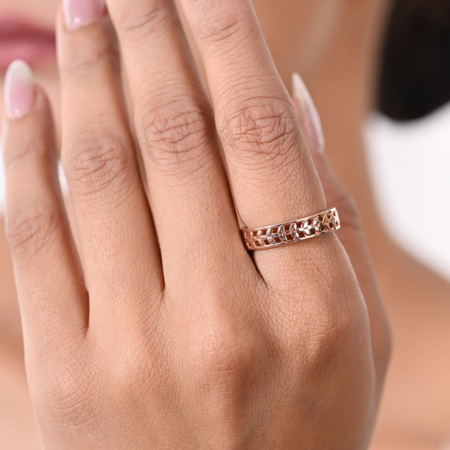 Textured rose-gold band ring