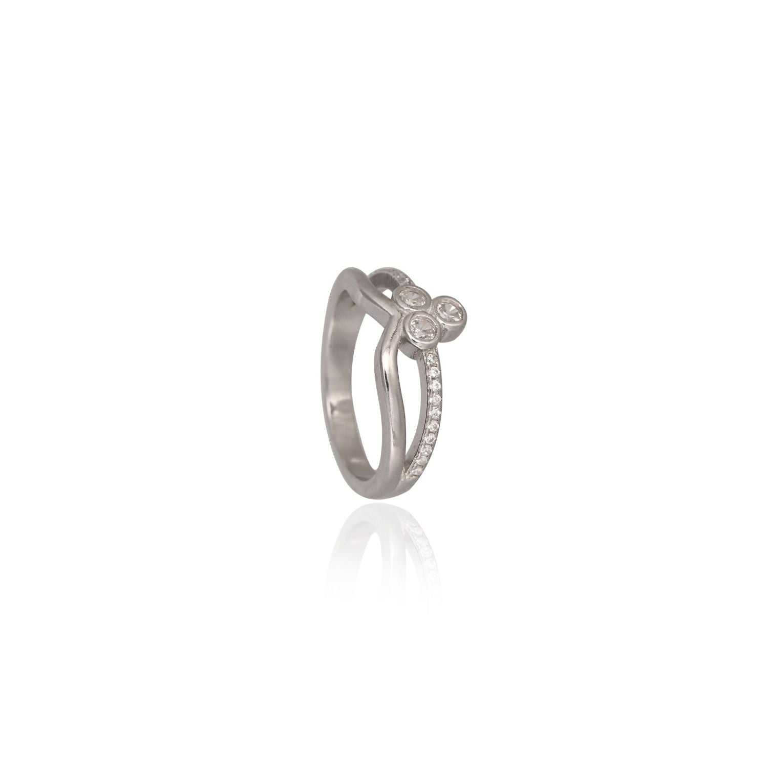 Triple-stone crown ring