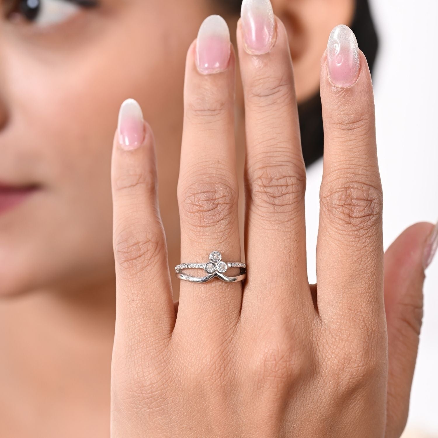 Triple-stone crown ring