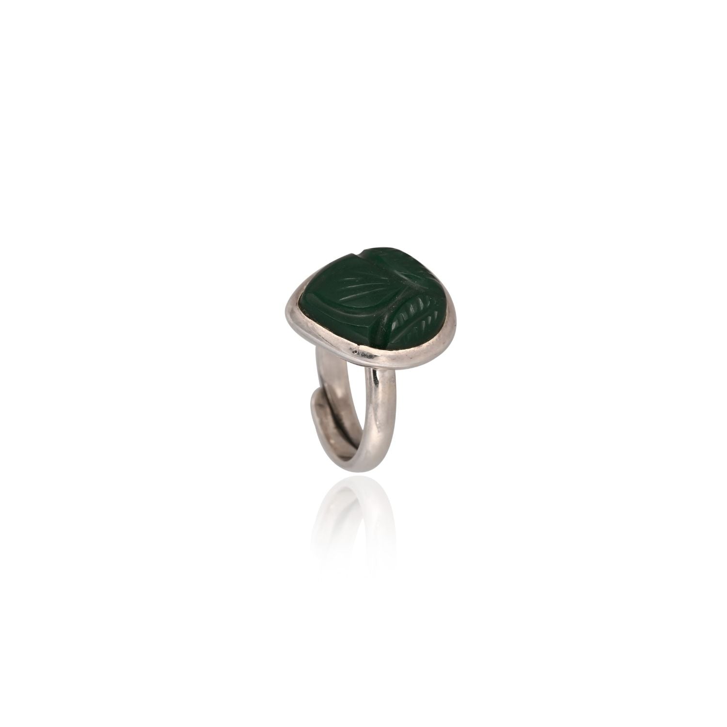 Vintage carved emerald-green statement ring
