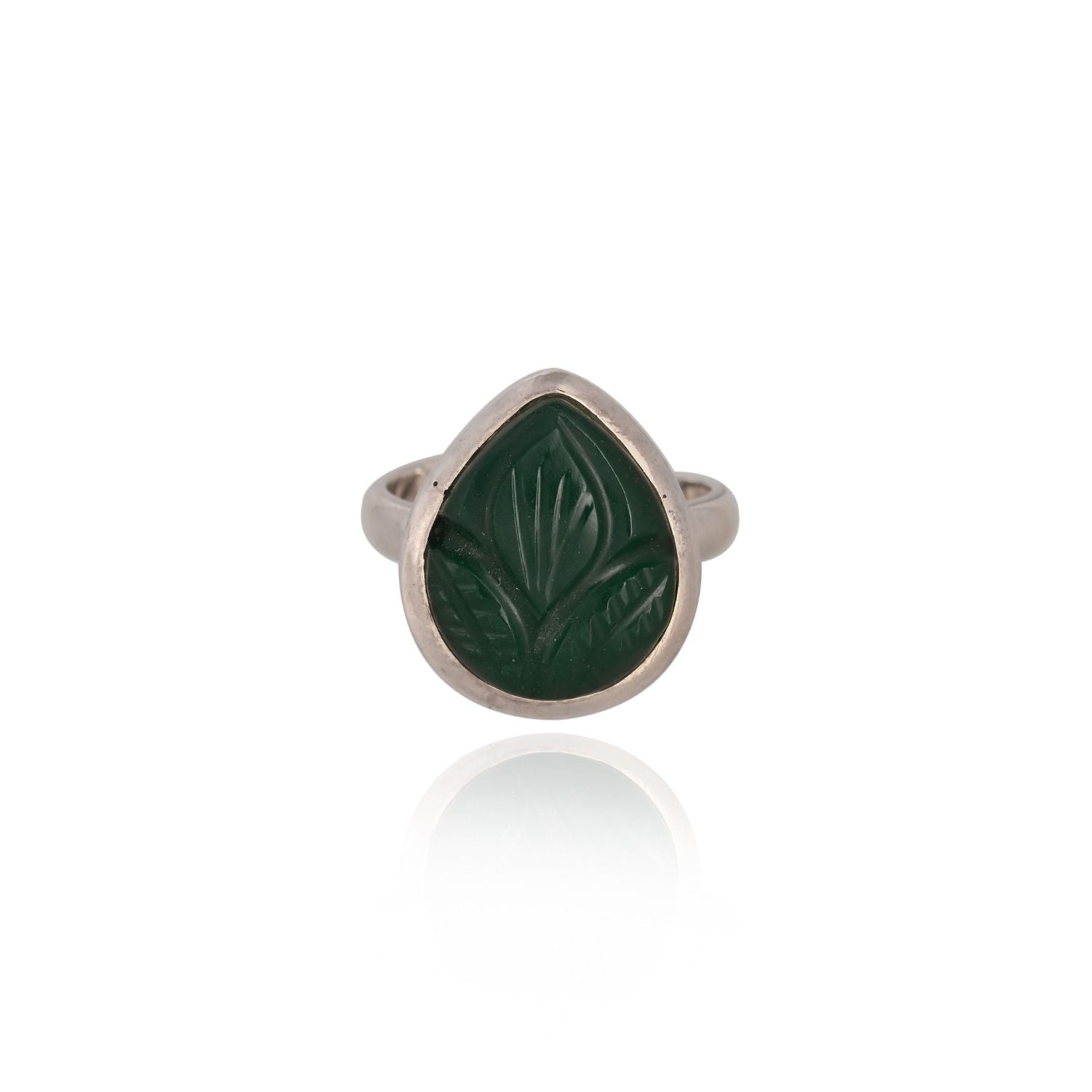 Vintage carved emerald-green statement ring