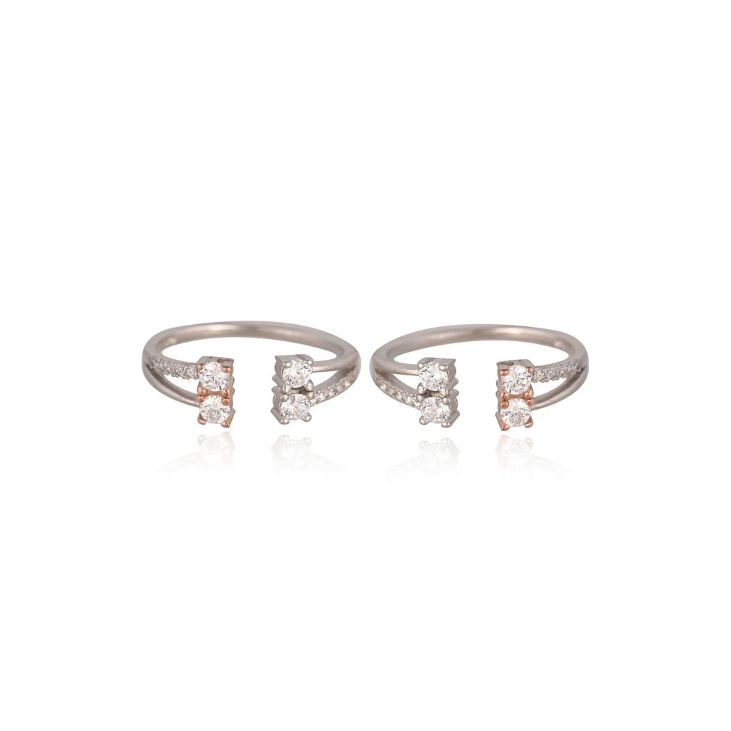 Twin-solitaire sparkle toe ring