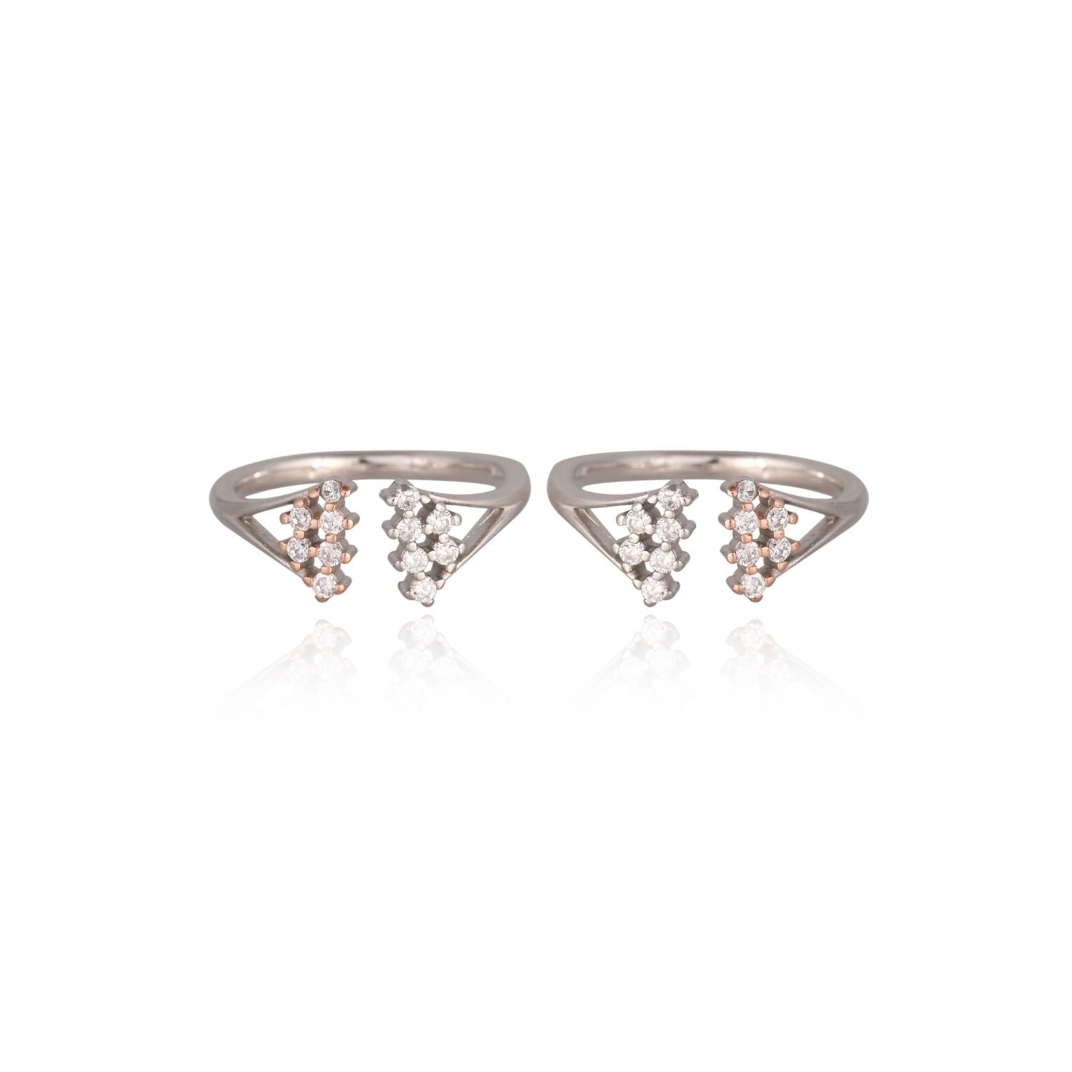 Cluster-sparkle open toe ring
